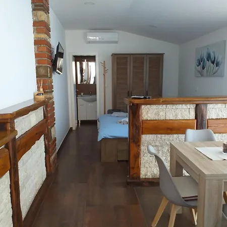 公寓 Monte App 4 *